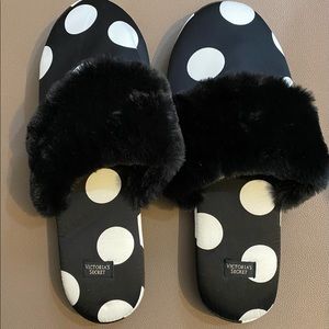 NWOT Victorias Secret Satin Faux Fur Slippers